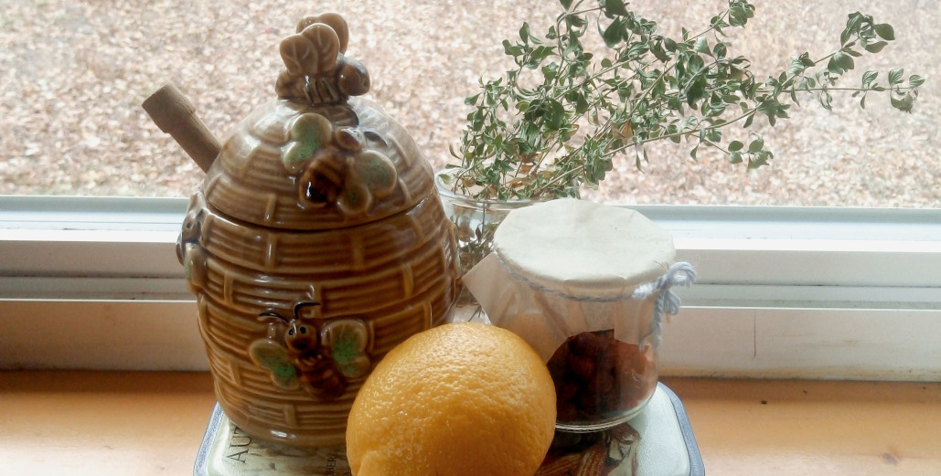 Here are seven household remedies for strengthening your immune system this fall & winter!