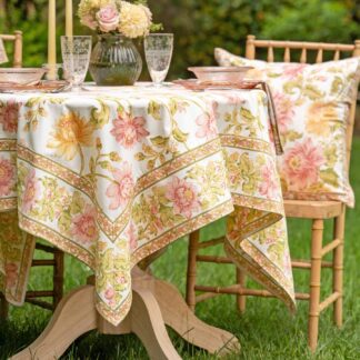 Rosehip Tablecloth
